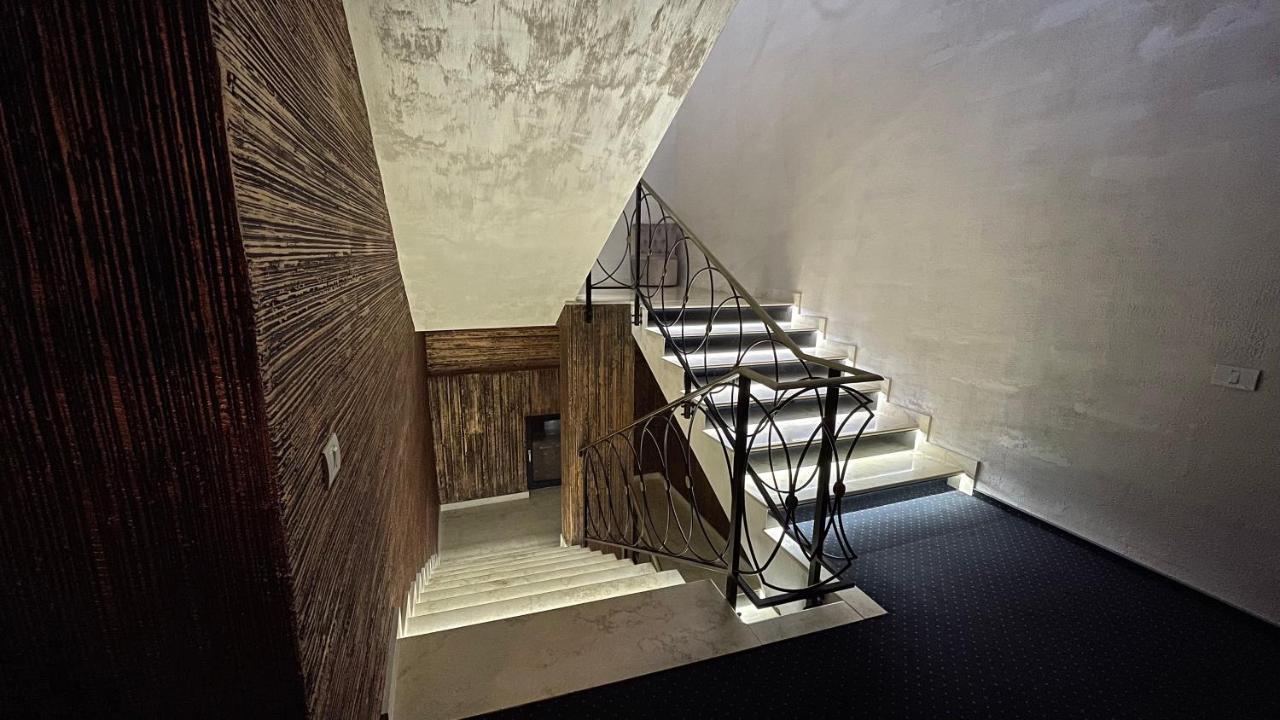Renato House Ξενοδοχείο Târgu Jiu Εξωτερικό φωτογραφία